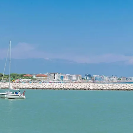 In Caorle With Balcony La Fagiana