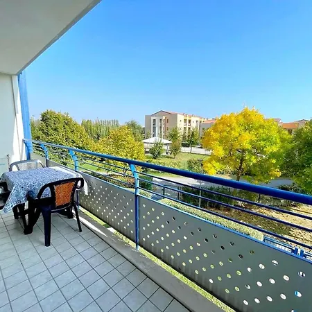 In Caorle With Balcony Appartamento *